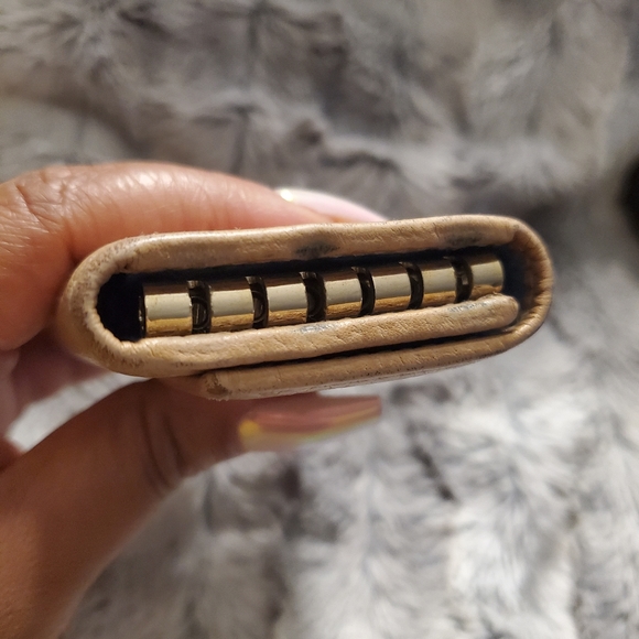 GUCCI keyholder EUC - Picture 4 of 7